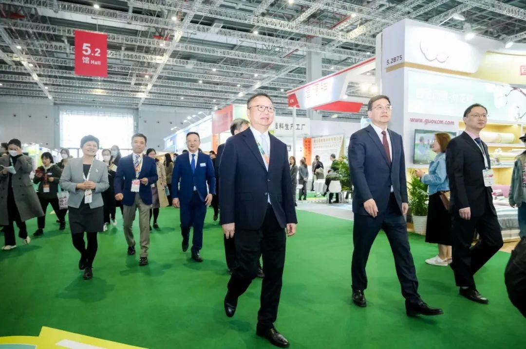 力為華夏添錦繡，織就神州好生活！2023中國紡聯春季聯展開幕式暨棉紡消費季活動啟動儀式舉行