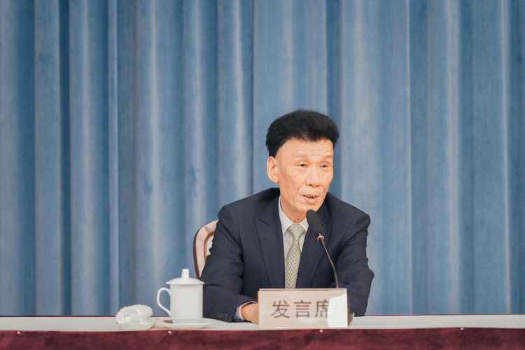 陸大榮：聽(tīng)黨話跟黨走，民營(yíng)企業(yè)大有作為 &mdash;&mdash;在蘇州市服裝業(yè)商會(huì)二屆二次會(huì)員大會(huì)上的發(fā)言