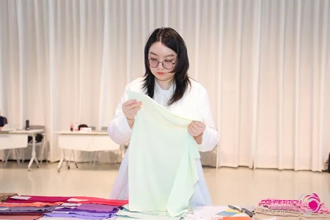 中國流行面料如何煥新當代設計?聯(lián)動雅瑩集團,這場評審會為好創(chuàng)意持續(xù)加碼