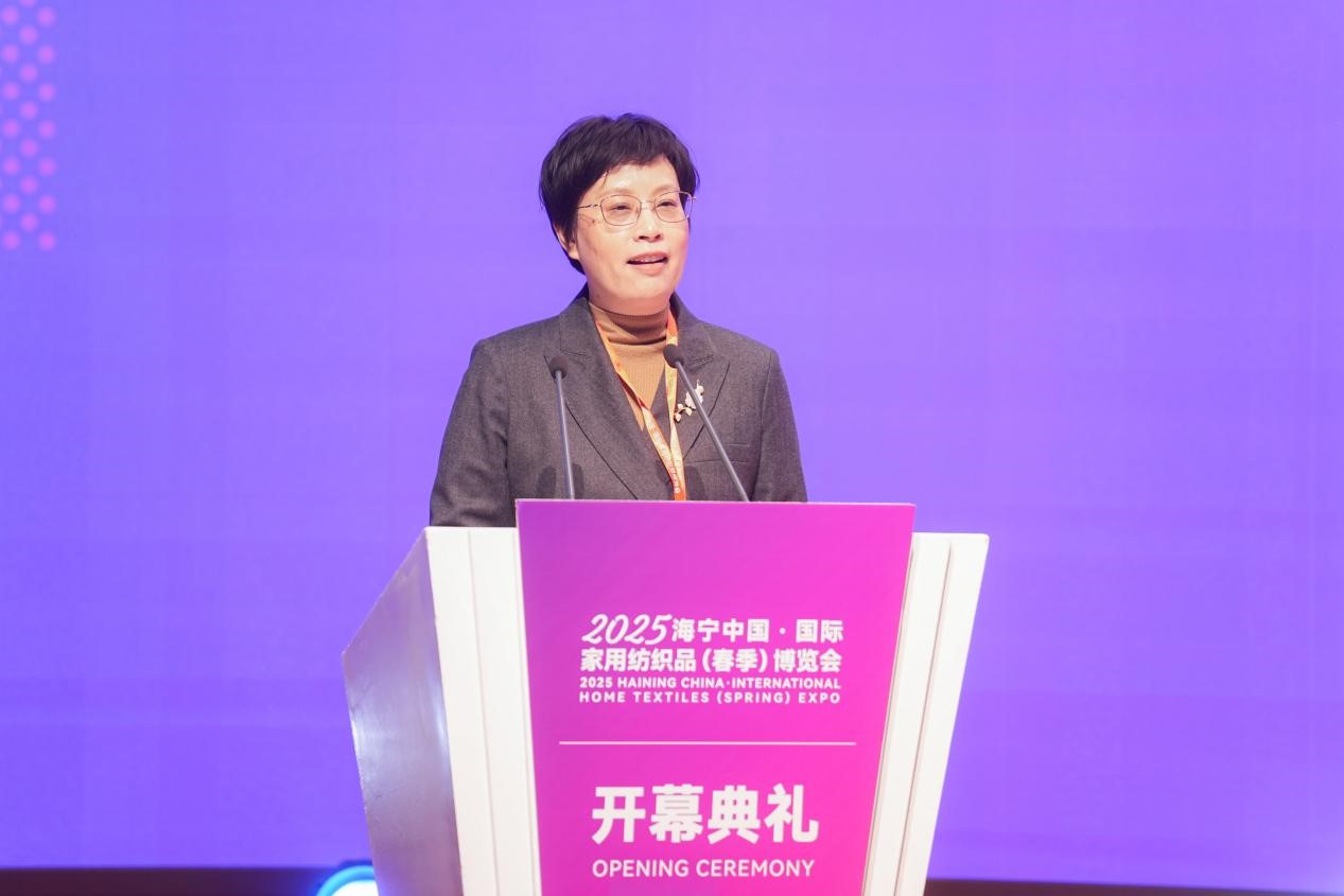 智造織就未來(lái),錦韻潮動(dòng)全球!2025海寧春季家博會(huì)今日啟幕