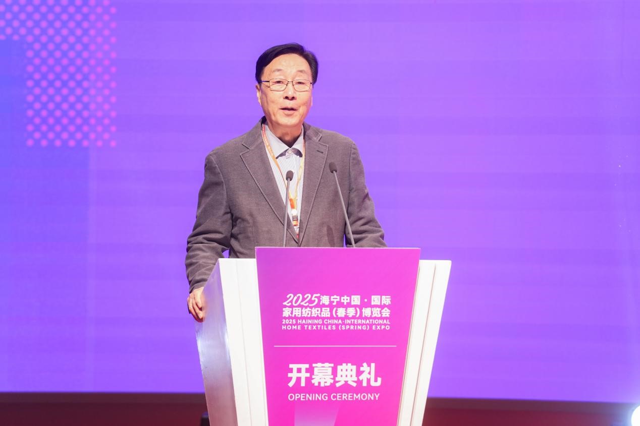 智造織就未來(lái),錦韻潮動(dòng)全球!2025海寧春季家博會(huì)今日啟幕